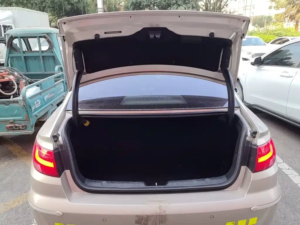 Geely Emgrand GL — миниатюра 19