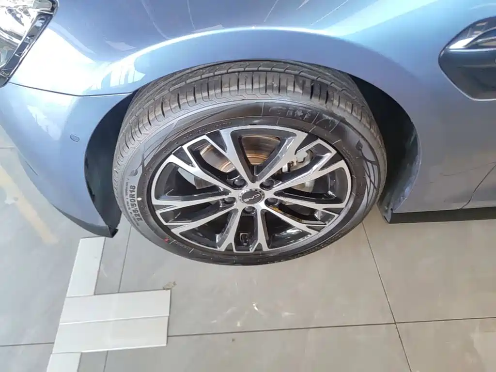 BYD Seal — миниатюра 23