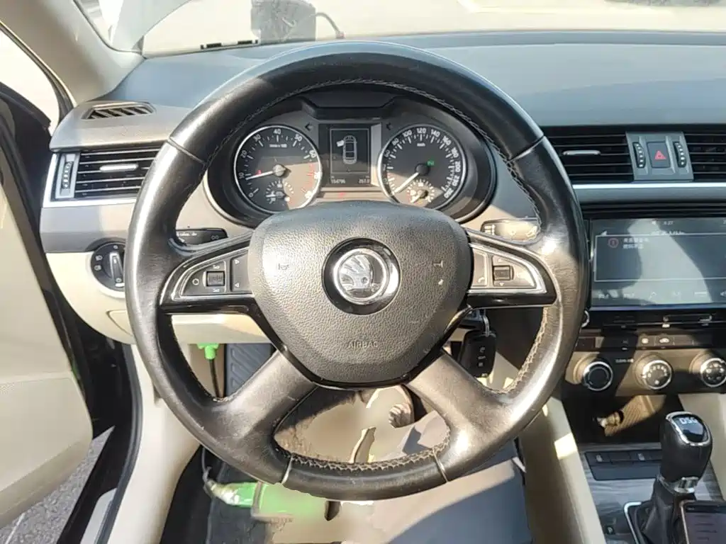 Skoda Octavia — миниатюра 11