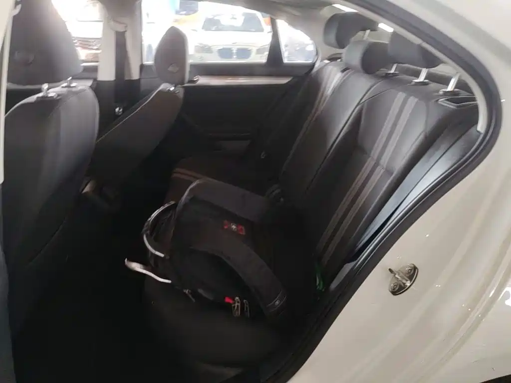 Volkswagen Lamando — миниатюра 17