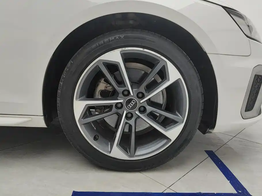 Audi A4L — миниатюра 6