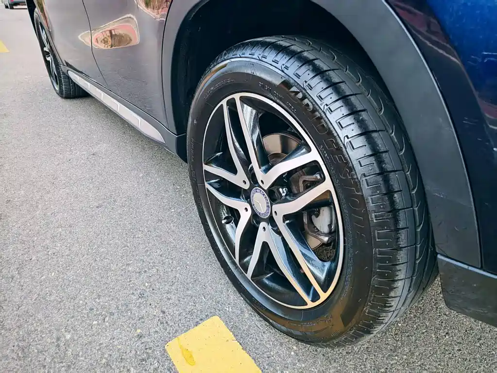 Mercedes-Benz GLA — миниатюра 12