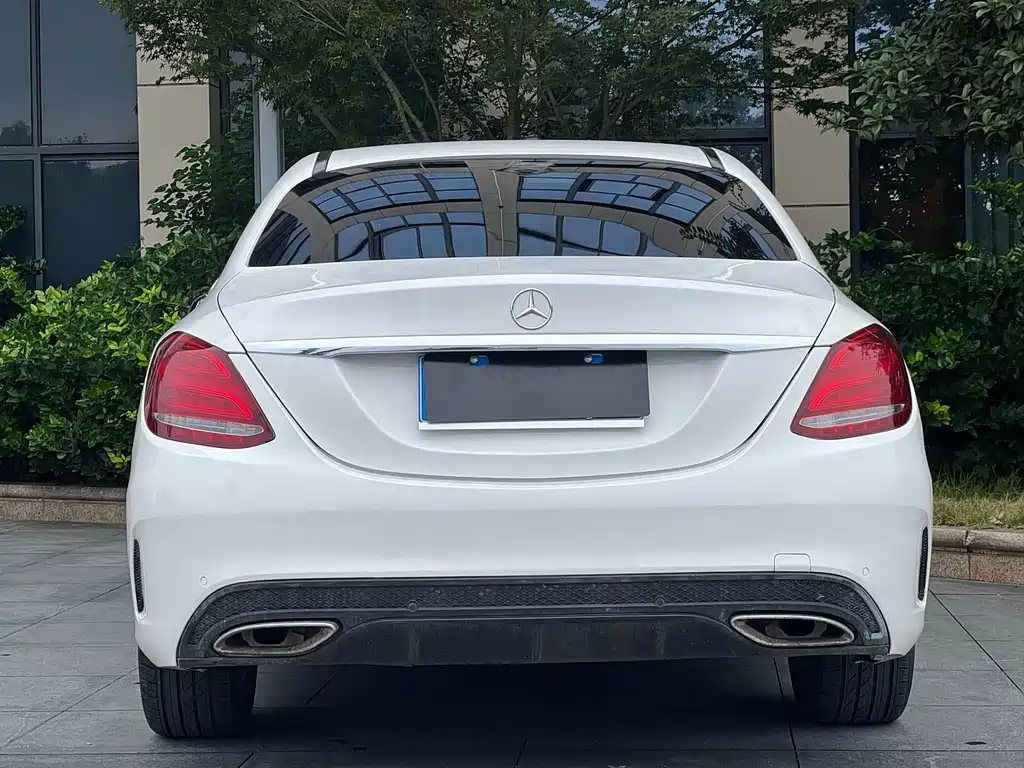 Mercedes-Benz C-Class — миниатюра 10