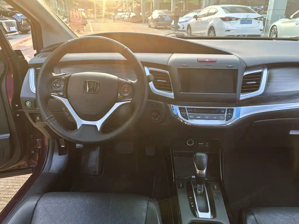 Honda Jade — миниатюра 8