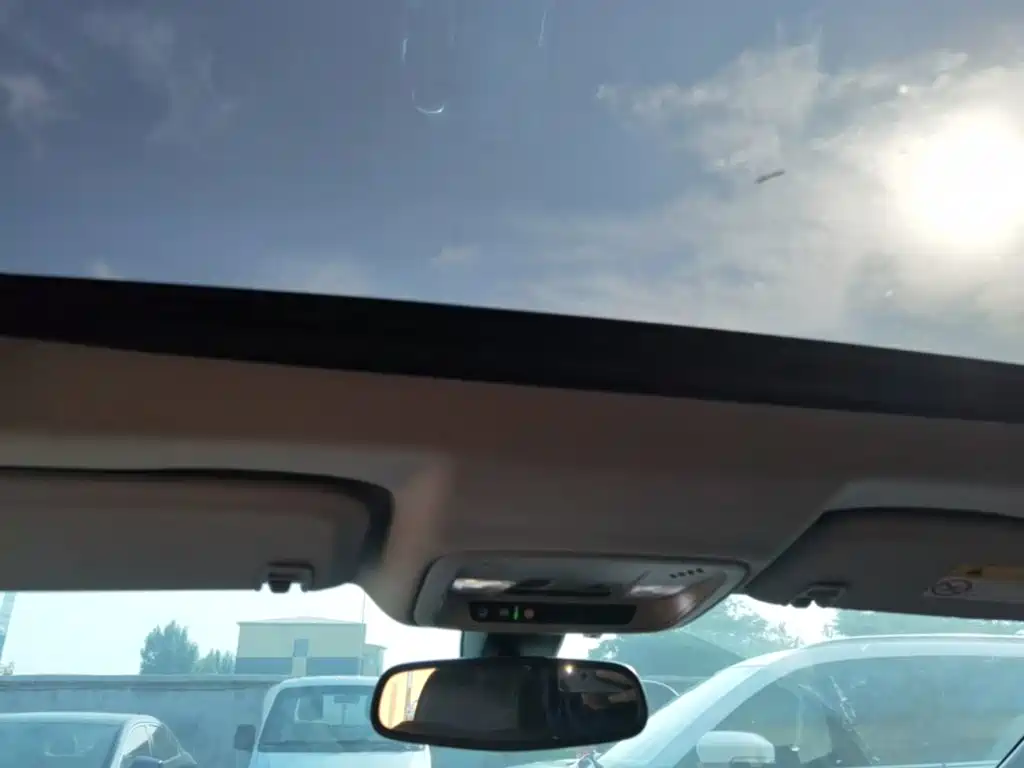Buick LaCrosse — миниатюра 18