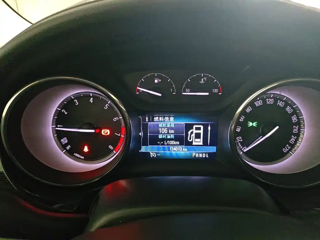 Buick Verano — миниатюра 12