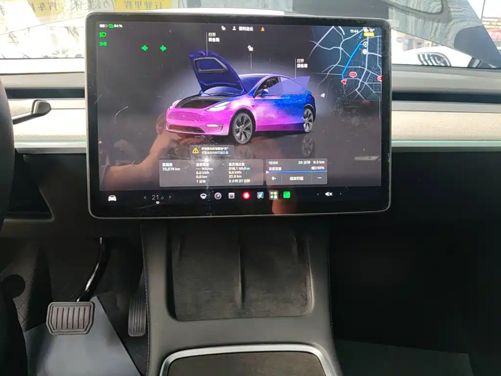 Tesla Model Y — миниатюра 13