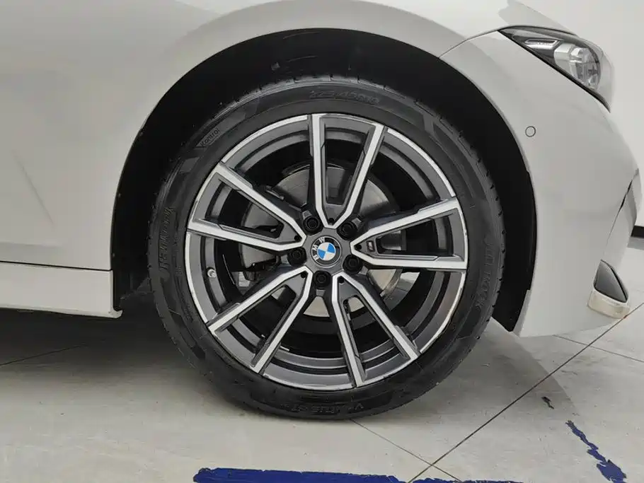 BMW 3 Series — миниатюра 6