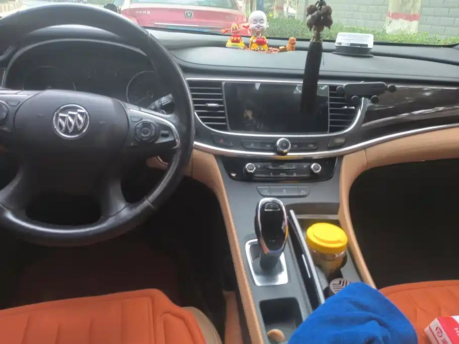 Buick LaCrosse — миниатюра 12