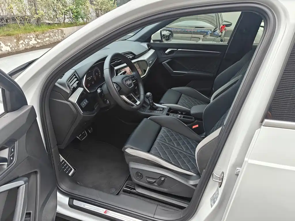 Audi Q3 — миниатюра 7