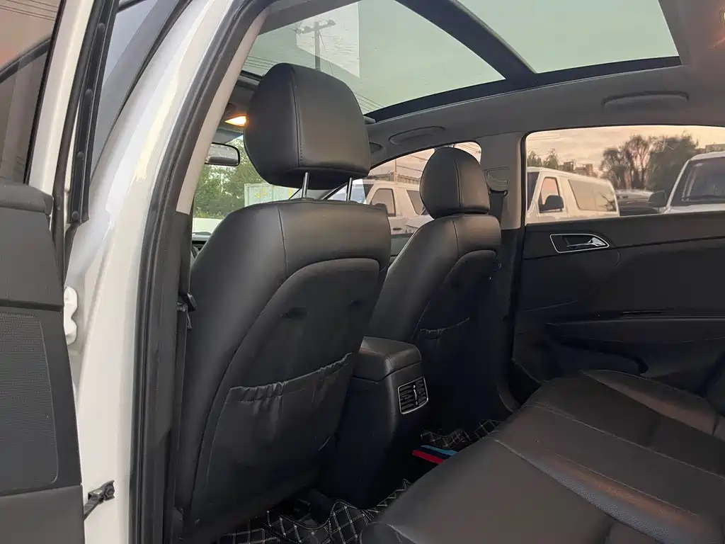 Hyundai Mistra — миниатюра 5