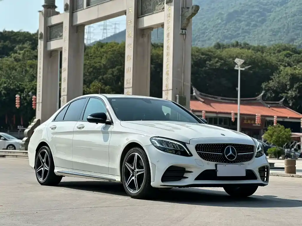 Mercedes-Benz C-Class — миниатюра 3