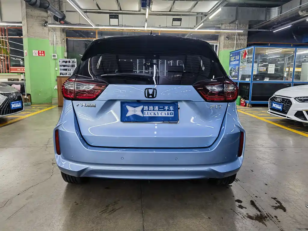 Honda Fit — миниатюра 5