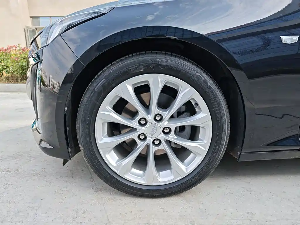 Cadillac CT5 — миниатюра 23