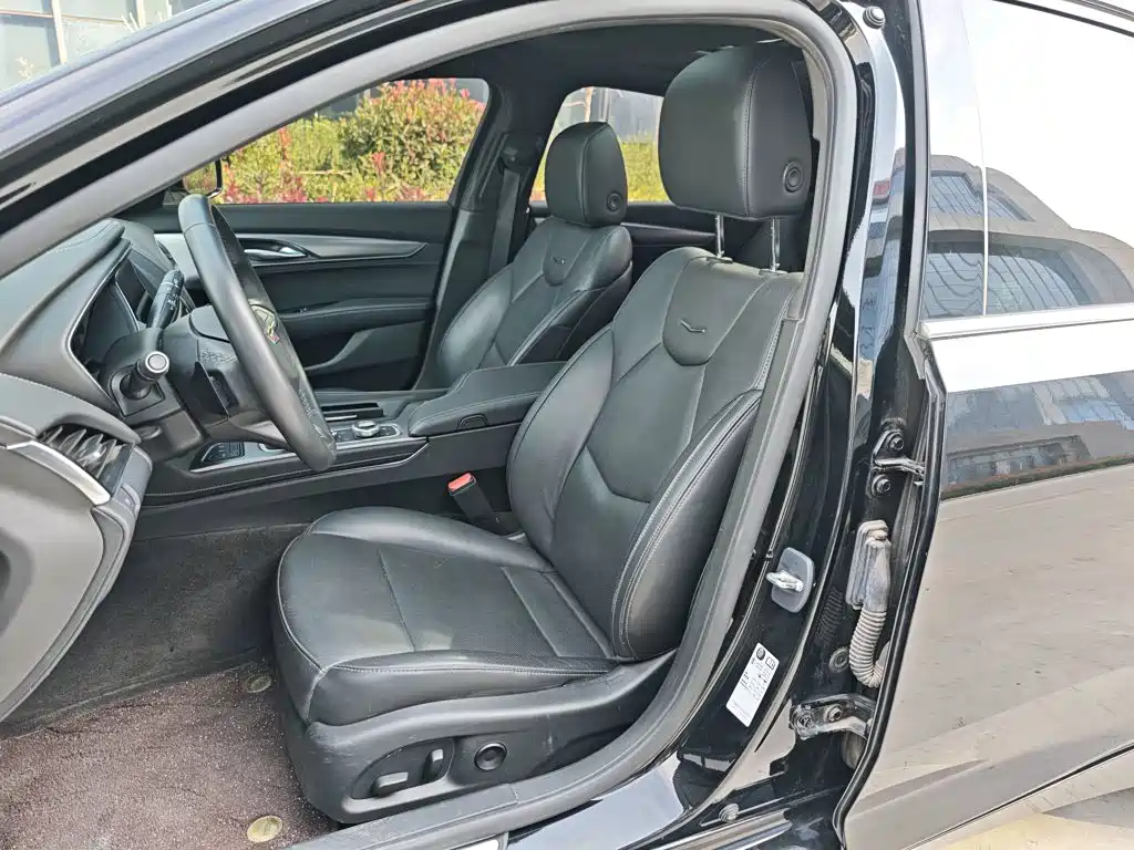 Cadillac CT5 — миниатюра 15