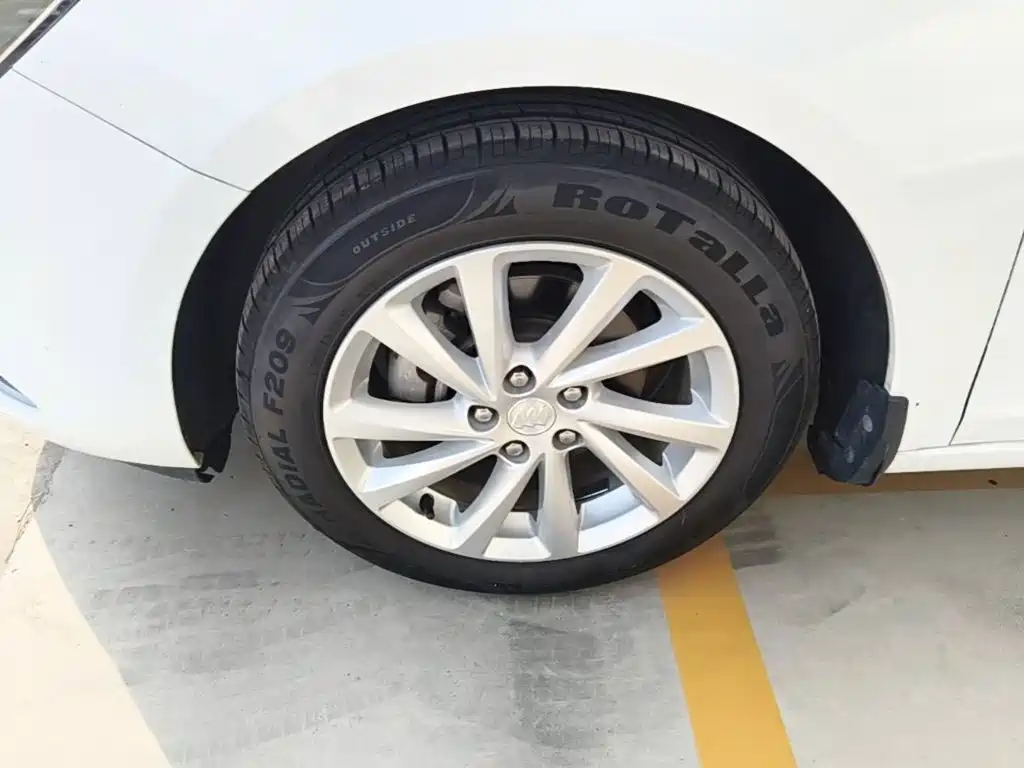Buick Verano — миниатюра 23
