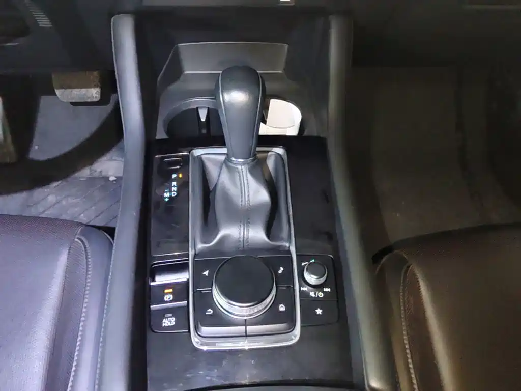 Mazda 3 Axela — миниатюра 14