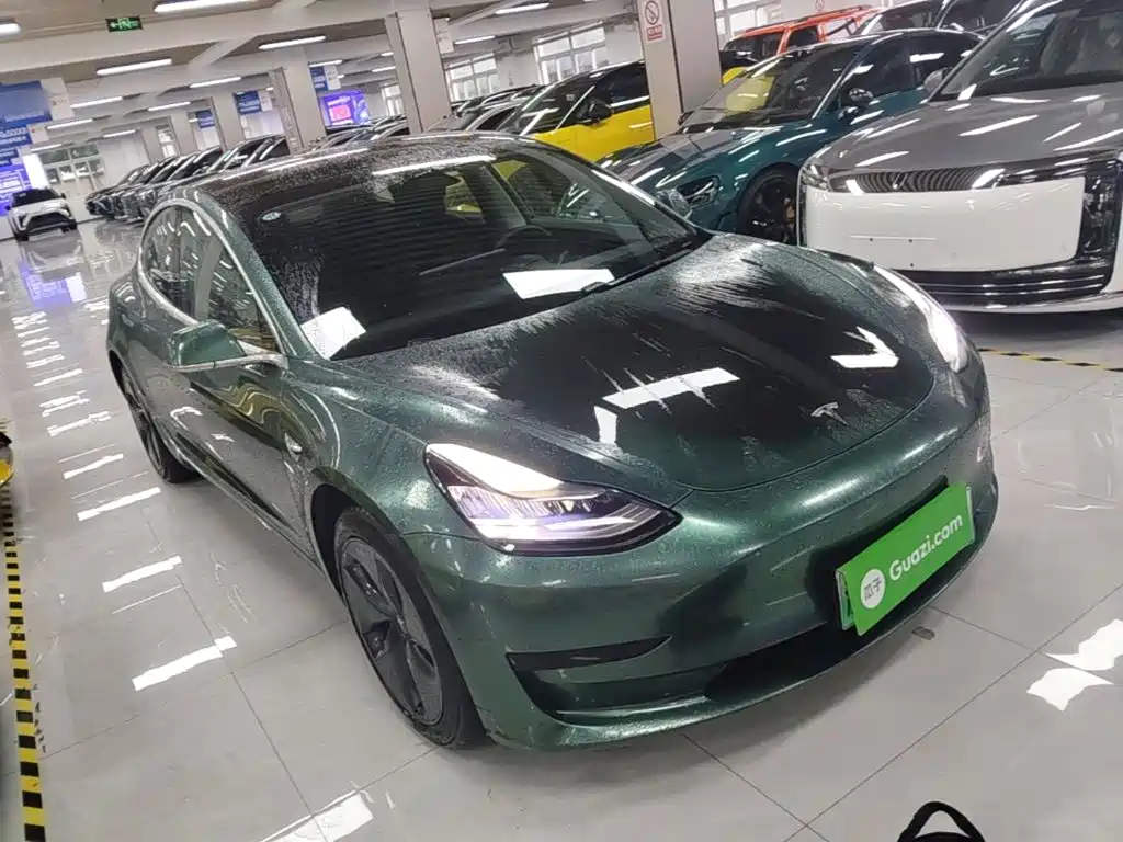 Tesla Model 3 — миниатюра 4