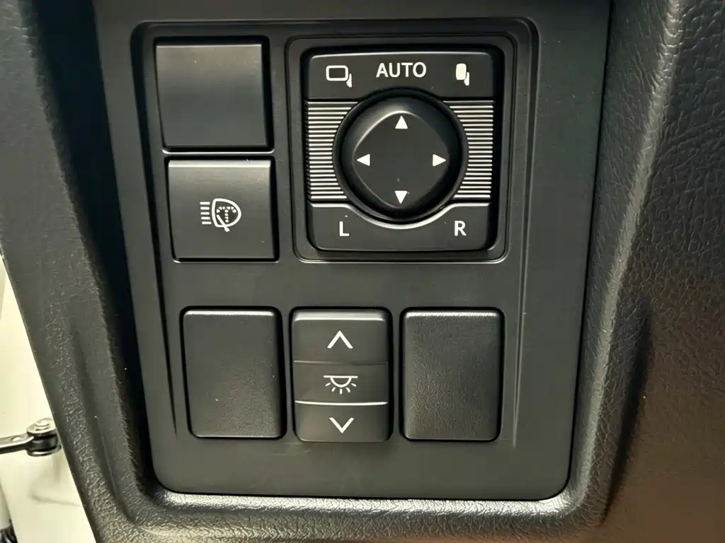 Toyota Land Cruiser Prado 2018 3.5L AT VX NAVI