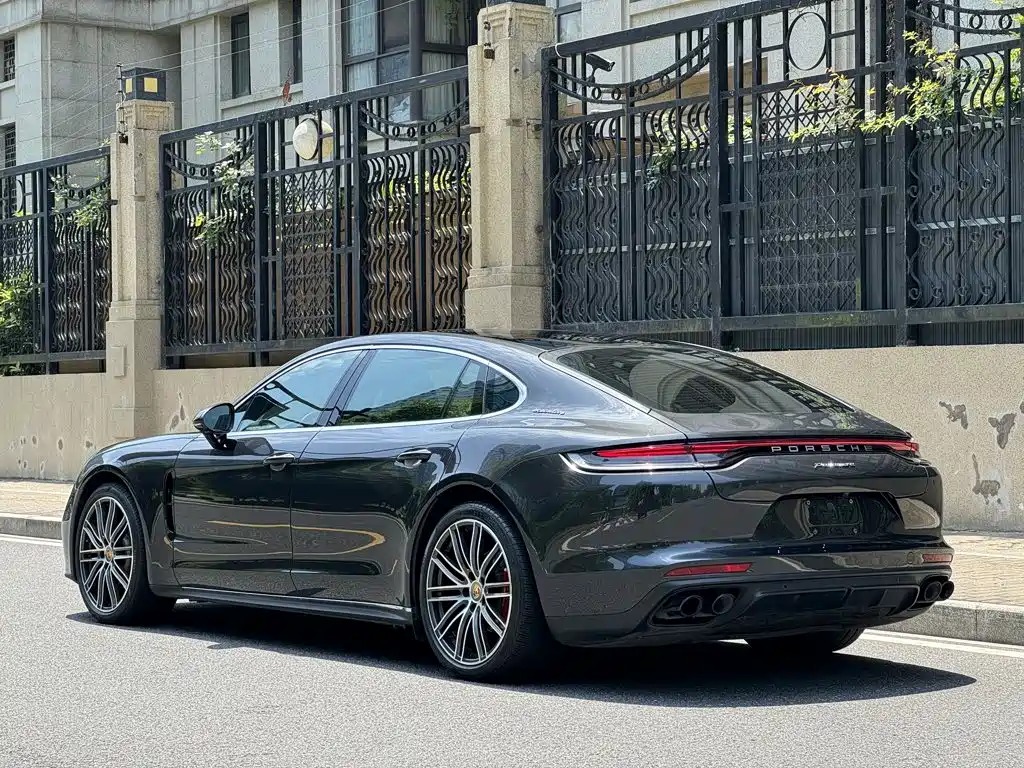 Porsche Panamera — миниатюра 3