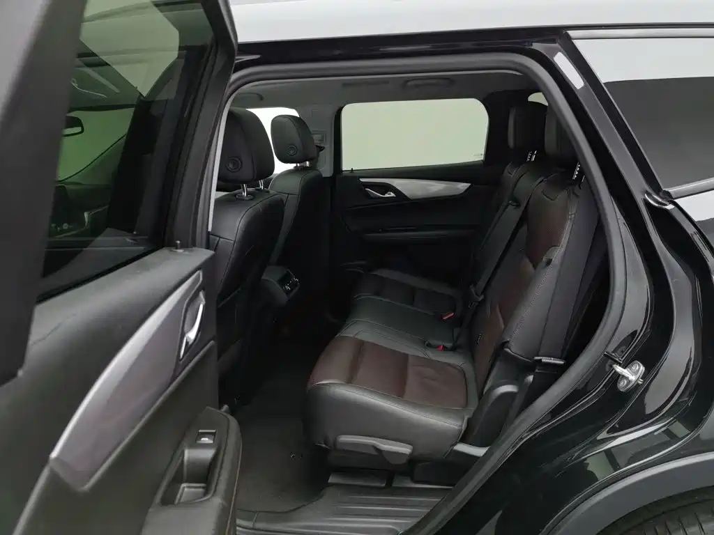 Chevrolet Blazer — миниатюра 15