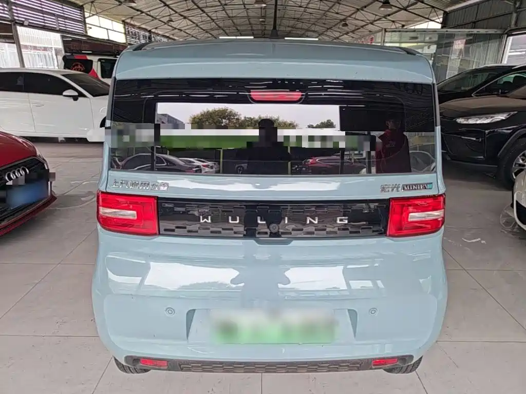 Wuling MINIEV — миниатюра 6