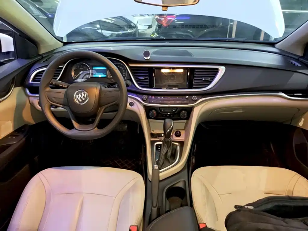 Buick Excelle — миниатюра 10