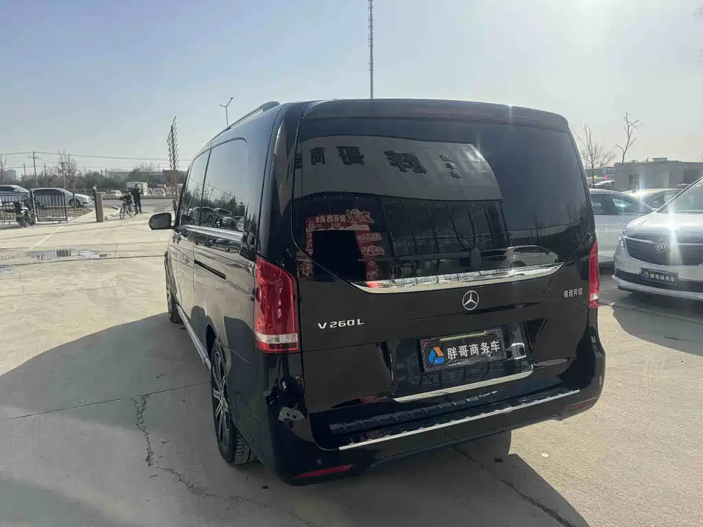 MERCEDES-BENZ V CLASS