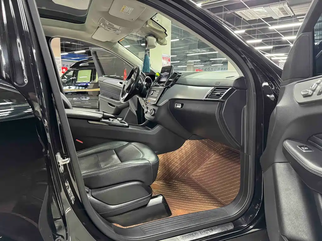 Mercedes-Benz GLE Coupe — миниатюра 17