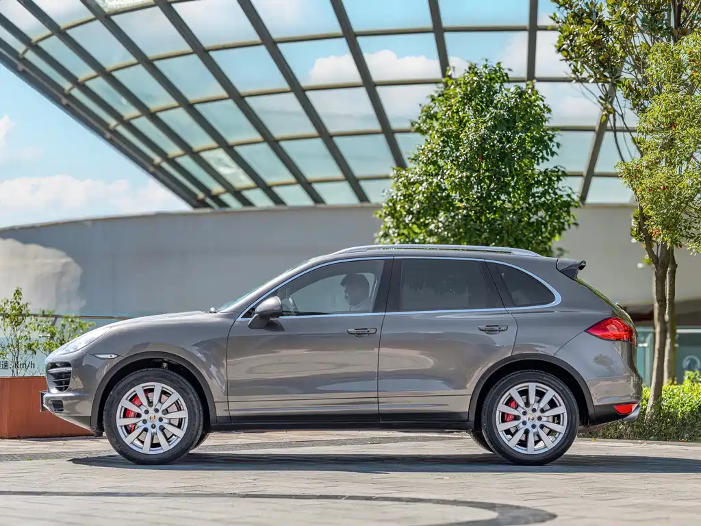 Porsche Cayenne 2011 Cayenne Turbo 4.8T