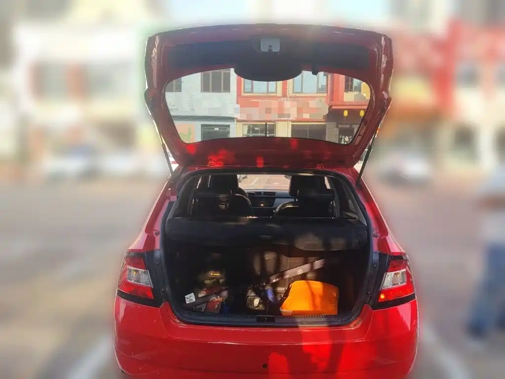 Skoda Fabia — миниатюра 10