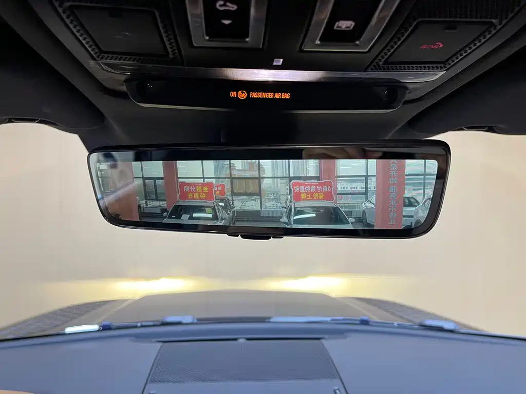 Land Rover Defender — миниатюра 17