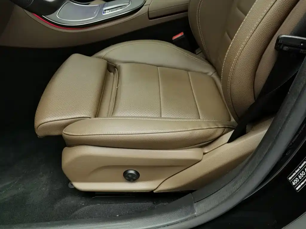 Mercedes-Benz E-Class — миниатюра 20