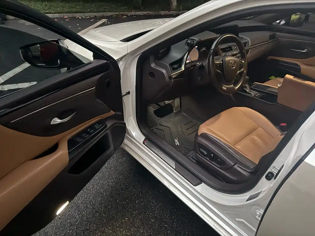 Lexus ES — миниатюра 4