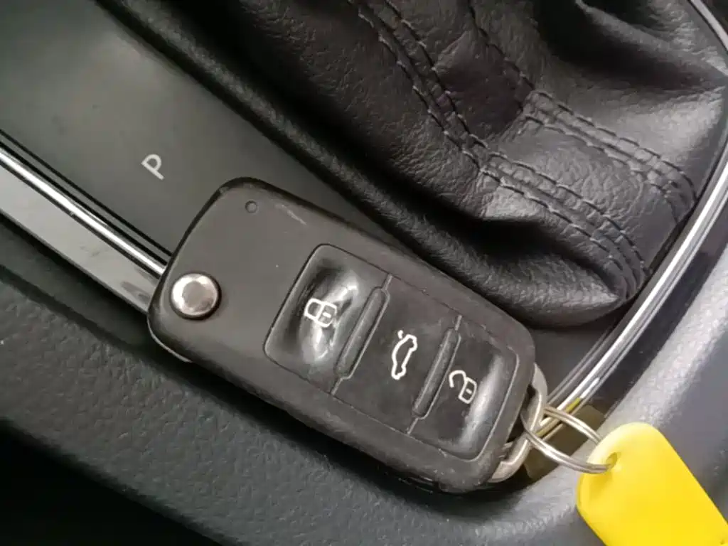 Volkswagen Sagitar — миниатюра 9