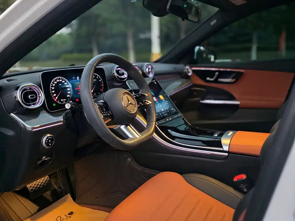 Mercedes-Benz C-Class — миниатюра 6