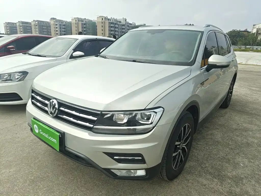 Volkswagen Tiguan L — миниатюра 2
