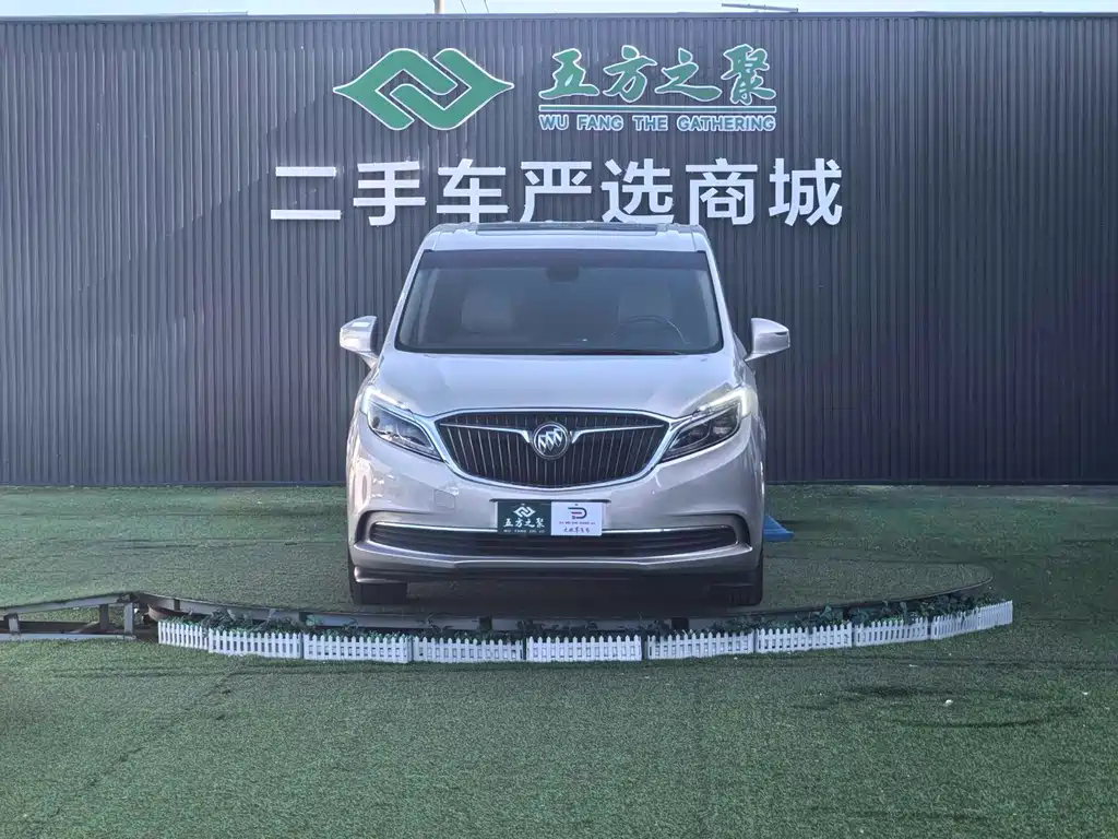 Buick GL8 — миниатюра 2