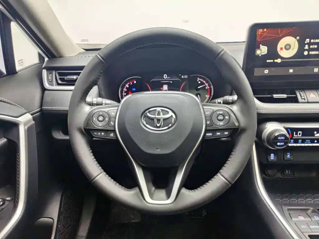 Toyota RAV4 — миниатюра 16