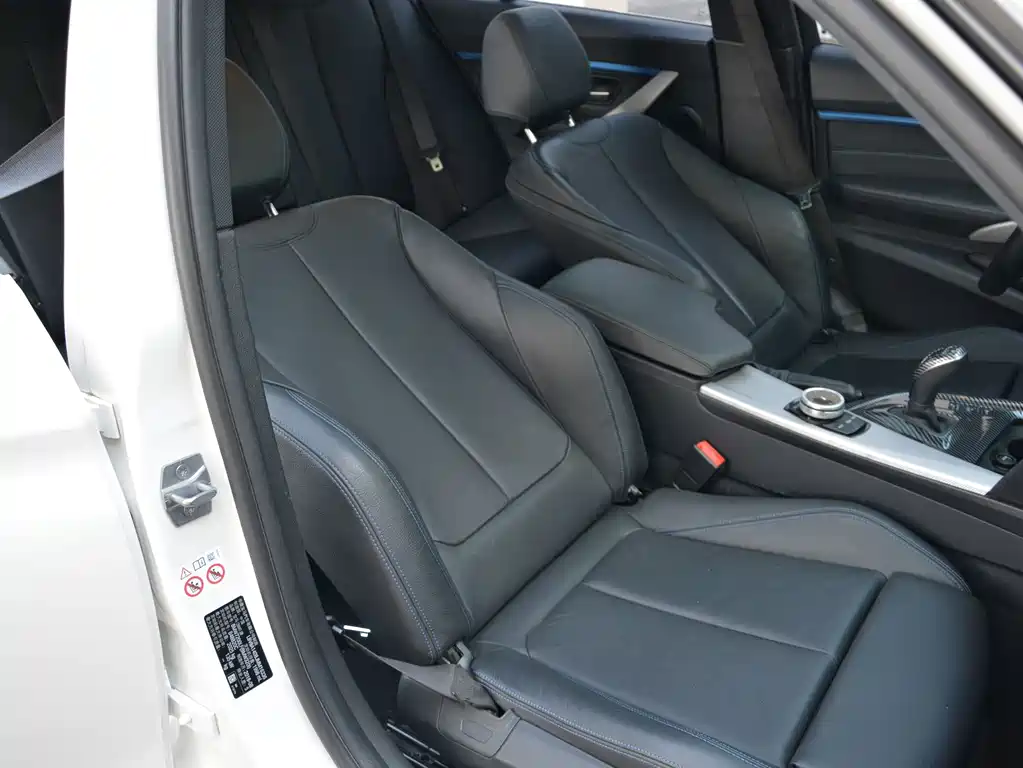 BMW 3 Series — миниатюра 13