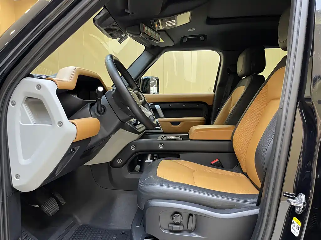 Land Rover Defender — миниатюра 4