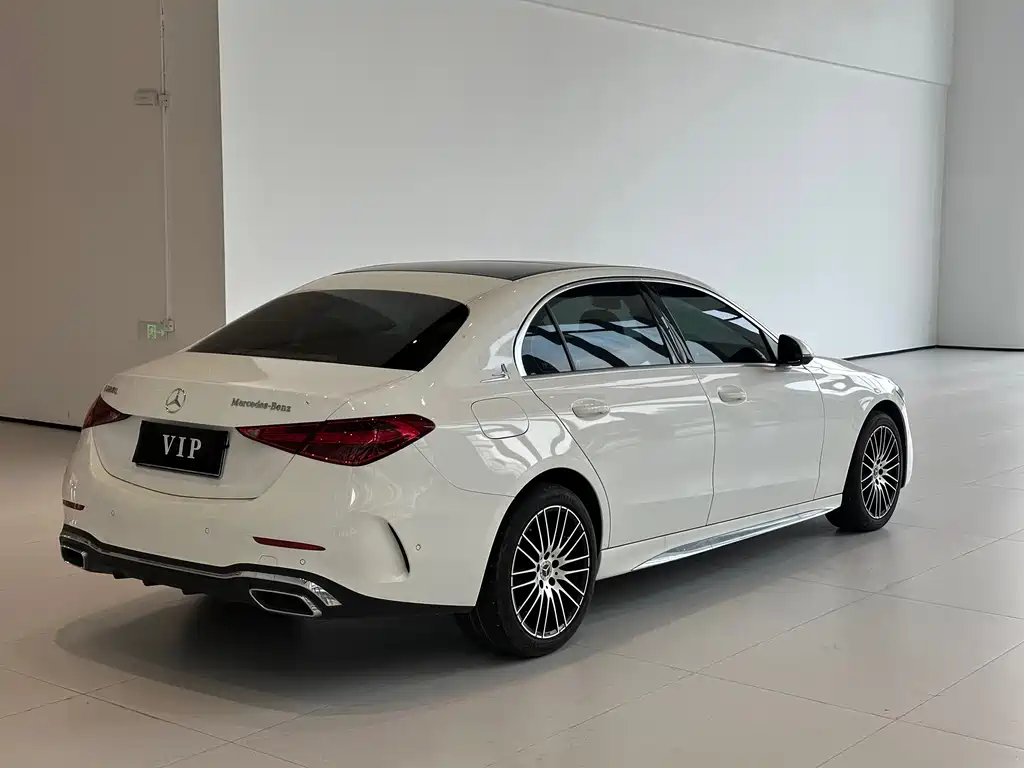 Mercedes-Benz C-Class — миниатюра 9