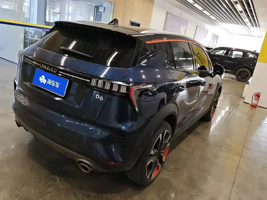 Lynk & Co 06 — миниатюра 3