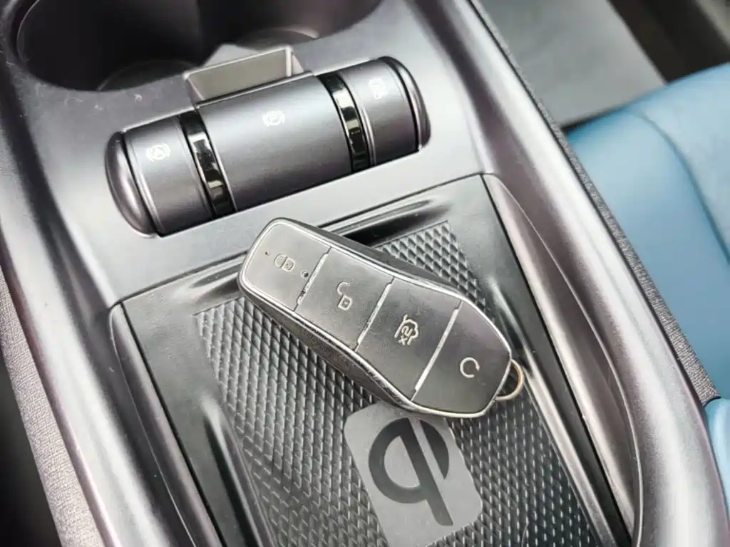 BYD Dolphin — миниатюра 9