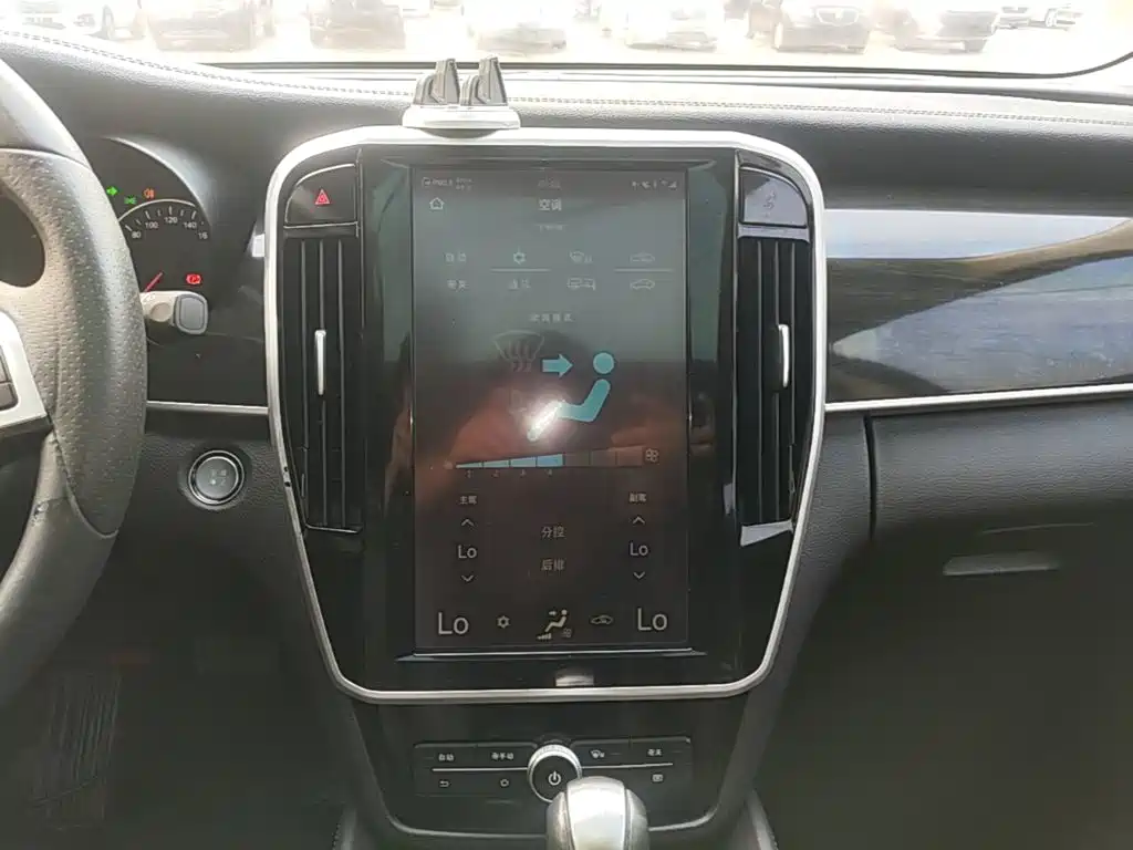 BYD MAX — миниатюра 13