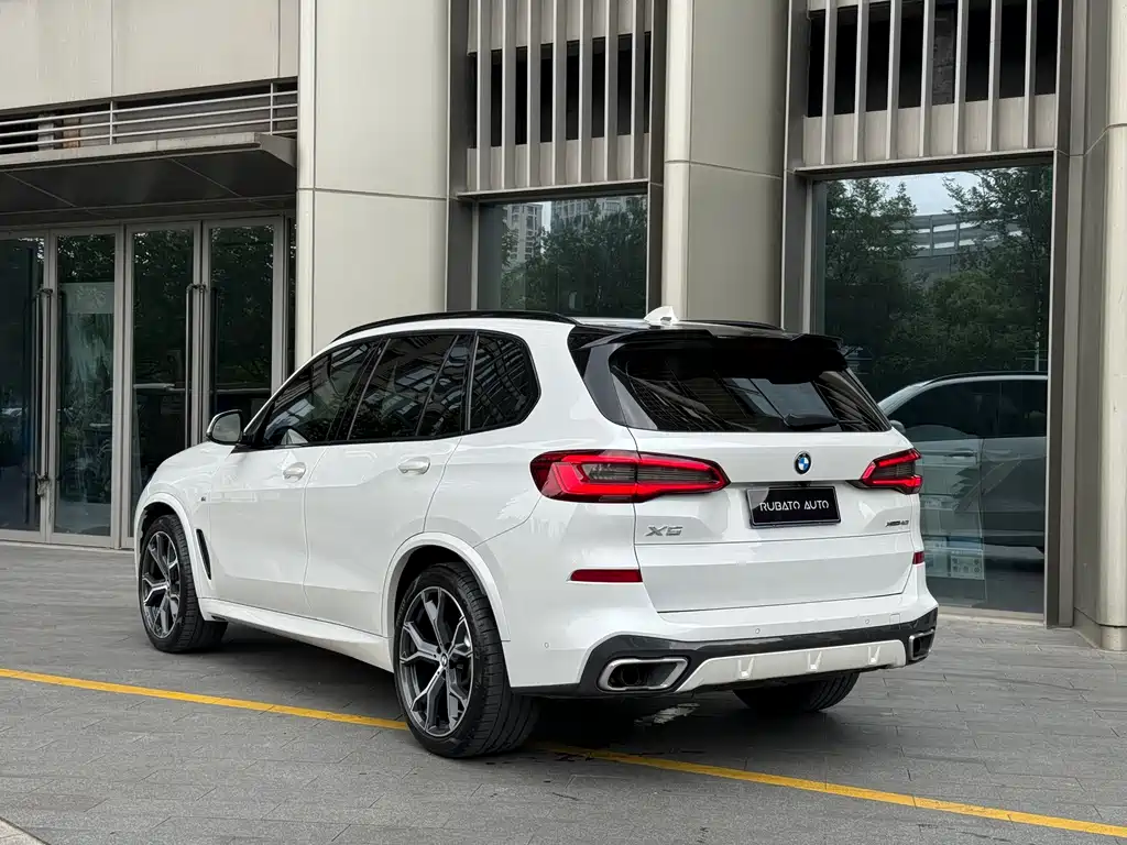 BMW X5 2019 xDrive40i Premium M Sport