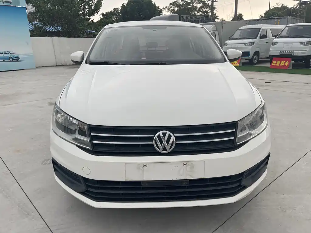 Volkswagen Santana — миниатюра 2