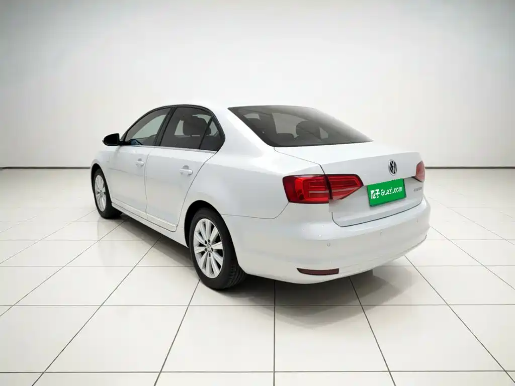 Volkswagen Sagitar — миниатюра 4