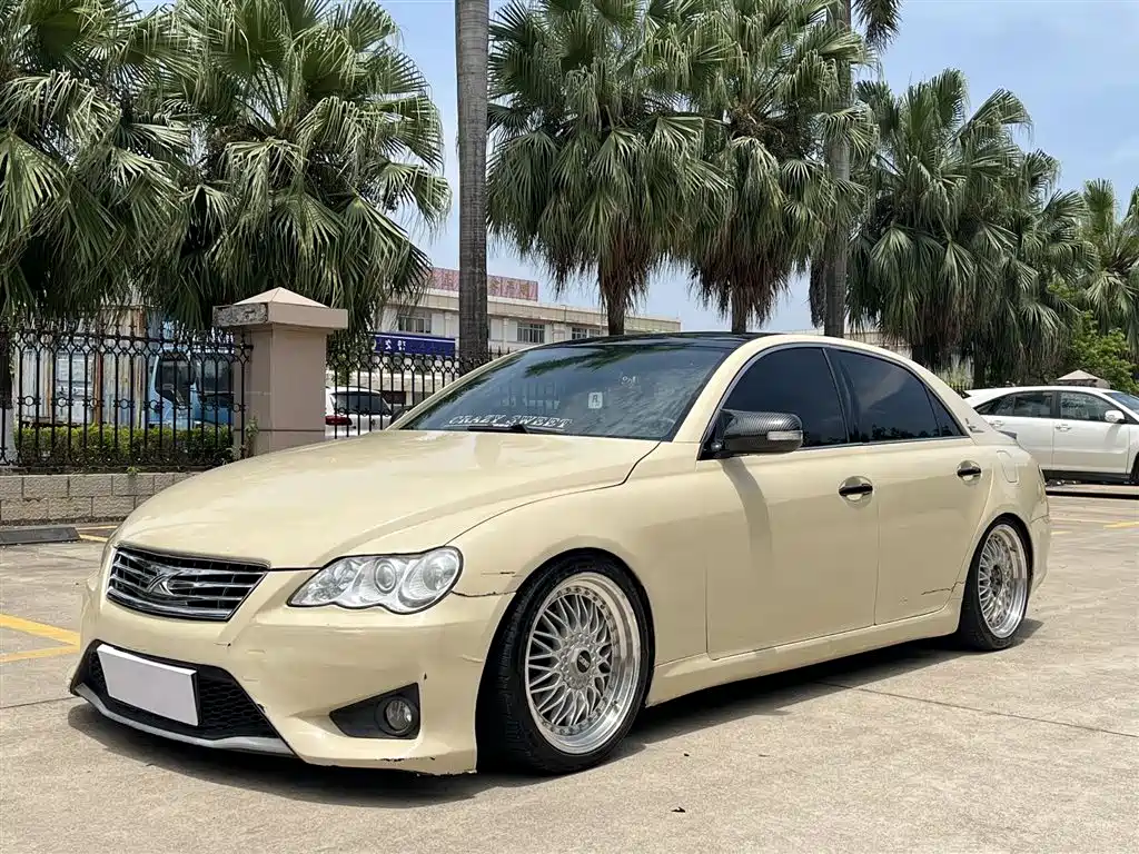 Toyota Reiz 2009