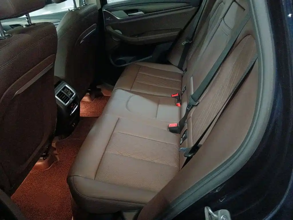 BMW X3 — миниатюра 13